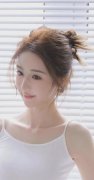 冲破万亿元